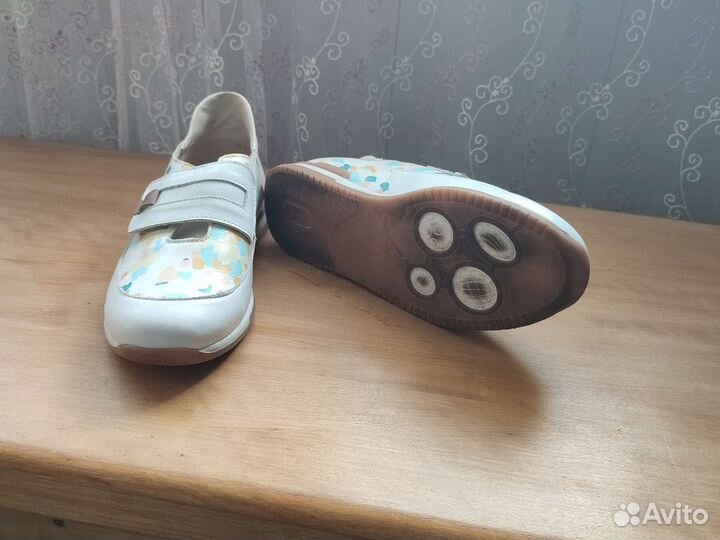Ортопедические кроссовки детские размер 34