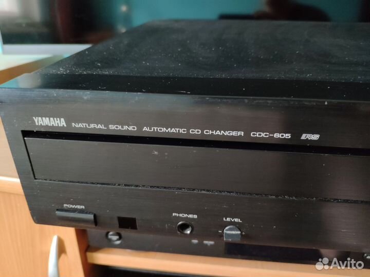 Cd-чейнджер Yamaha CDC-605