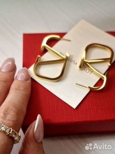 Серьги Valentino