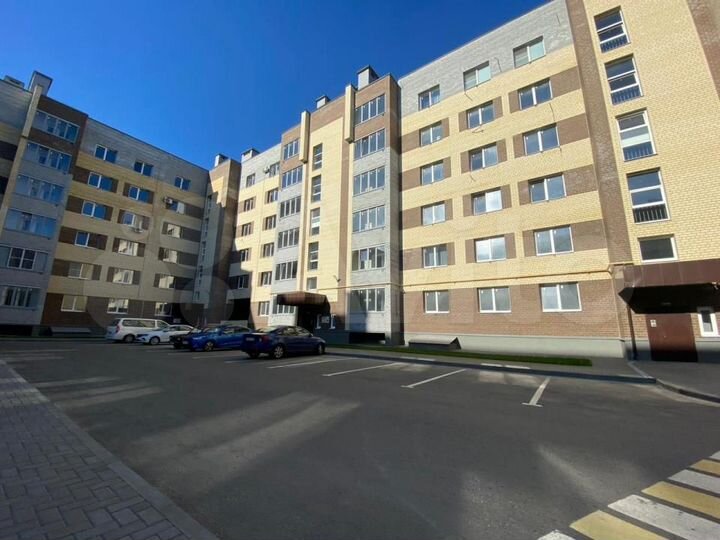 2-к. квартира, 79,2 м², 1/6 эт.