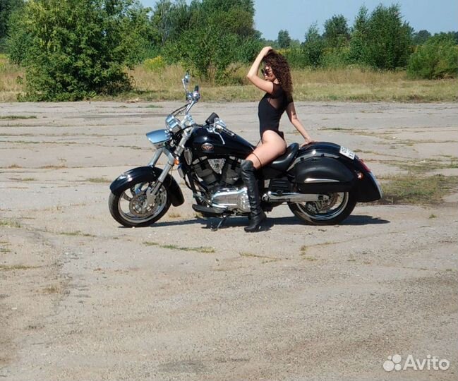 Аренда мотоцикла для фото и видеосъёмки