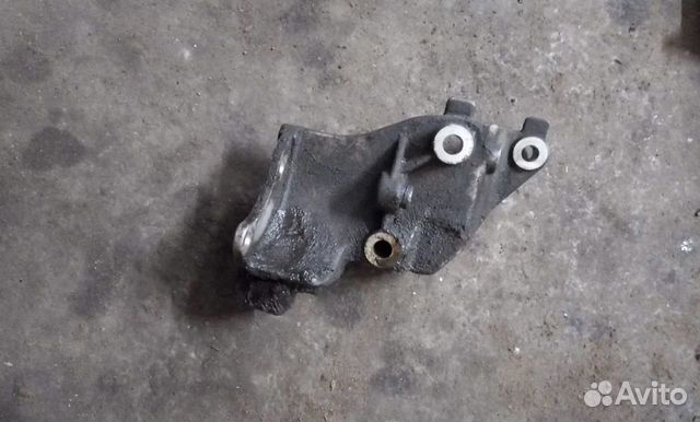 Кронштейн вспомогательных агрегатов гур Fiat Linea