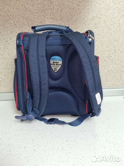 Рюкзак школьный