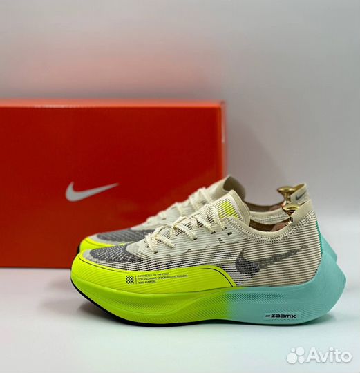 Кроссовки Nike ZoomX