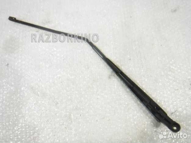 Поводок стеклоочистителя задний