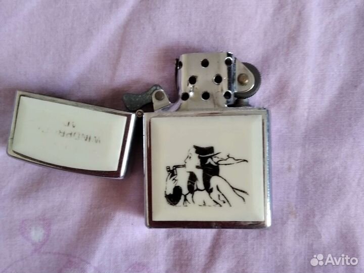 Зажигалка бензиновая zippo