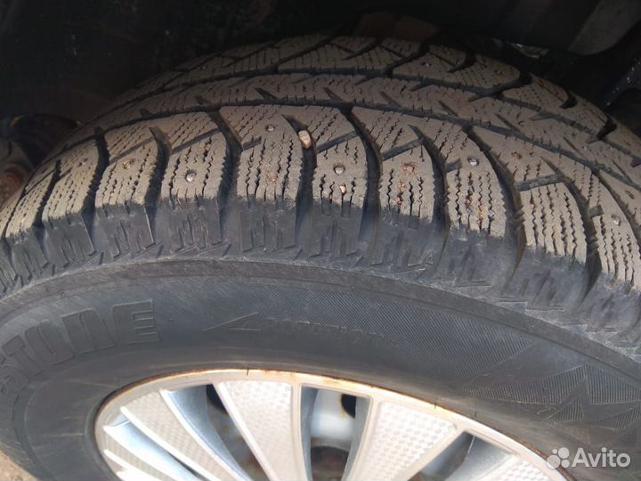 Bridgestone Ice Cruiser 7000