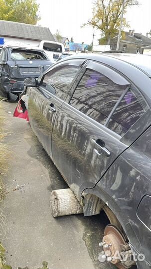 Двери Черри Фора