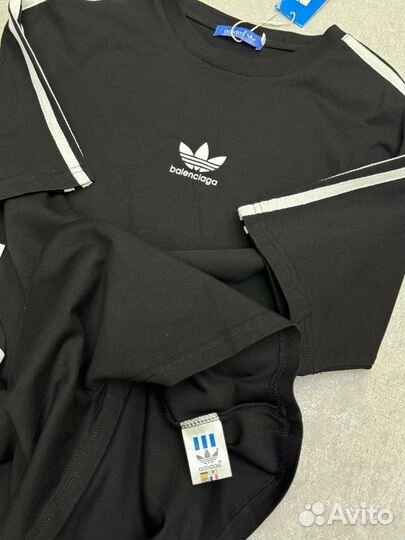 Футболка Adidas & Balenciaga