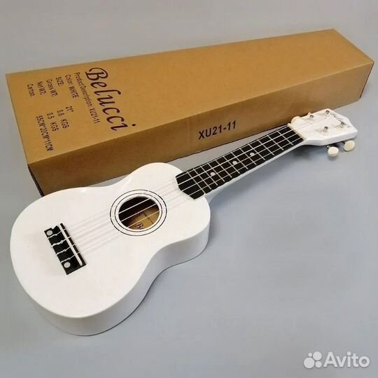 Укулеле Belucci White
