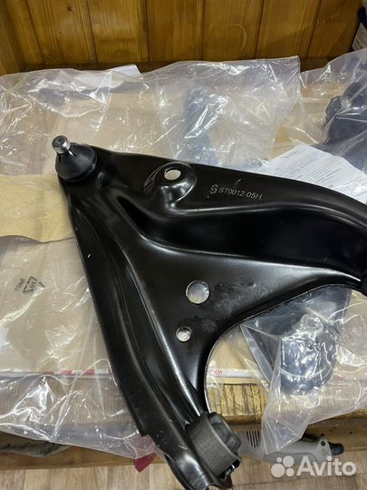 Рычаги на renault logan 1-2, Largus, Sandero