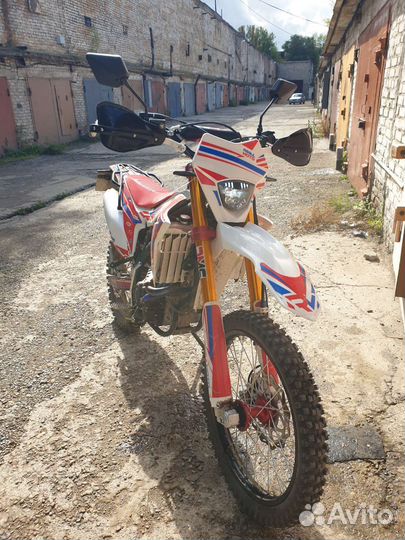 Мотоцикл эндуро Regulmoto