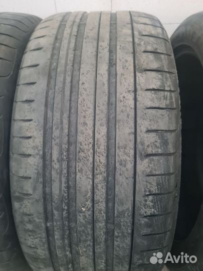 Goodyear Eagle F1 Asymmetric 2 285/40 R21