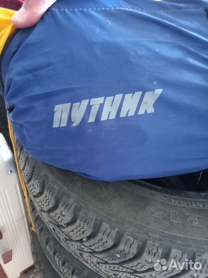 Продам палатки, носовой тент,надувные лодки