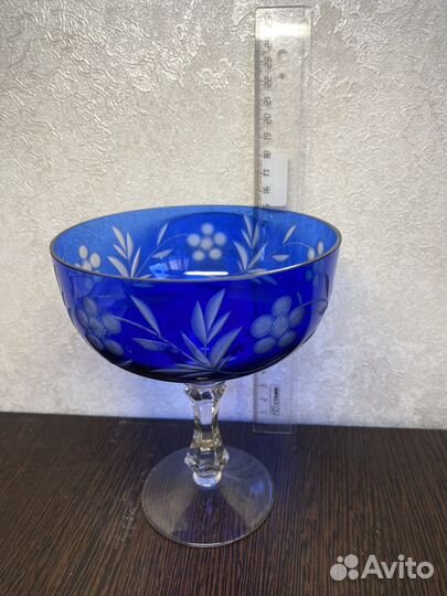Ваза для фруктов на ножке цветное стекло СССР