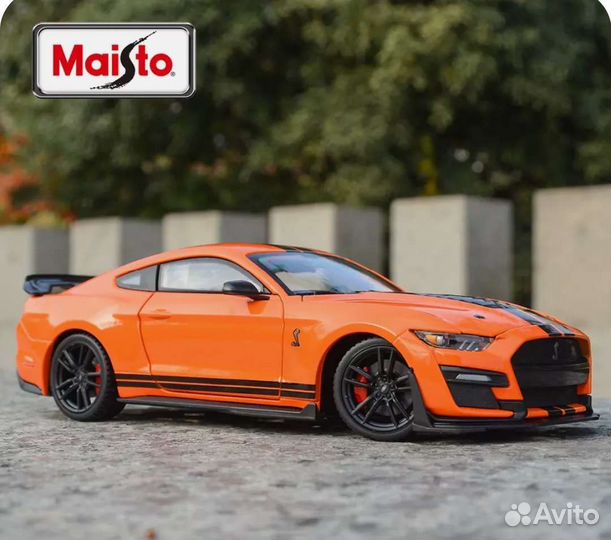 Ford Mustang Shelby GT500 Модель 1:24