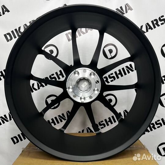 Кованые диски на Porsche Macan Порше Макан R21