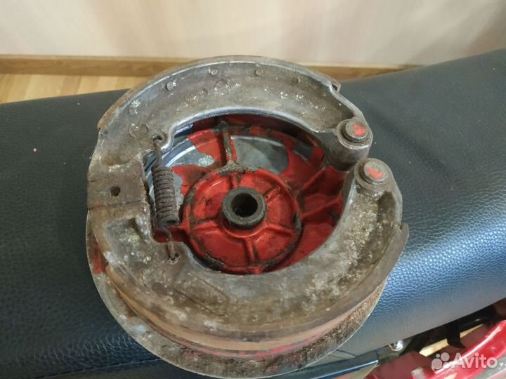 Передний тормозной барабан на Мотоцикл восход