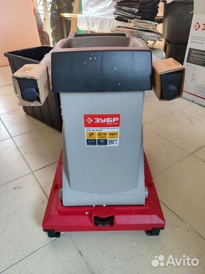 Садовый измельчитель зубр