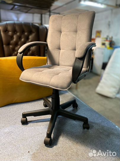 Компьютерное кресло