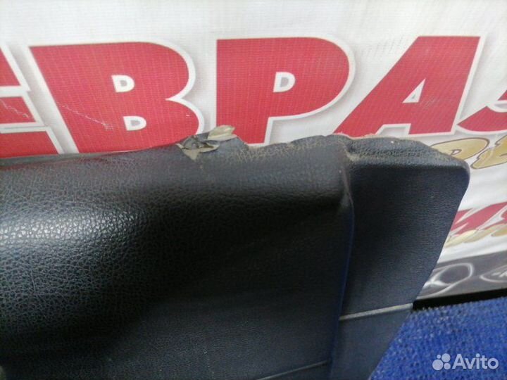 Обшивка двери передняя левая Mazda Mazda6