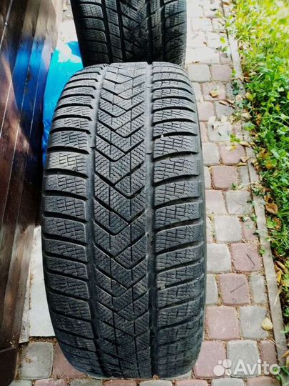 Pirelli P Zero 275/45 R20