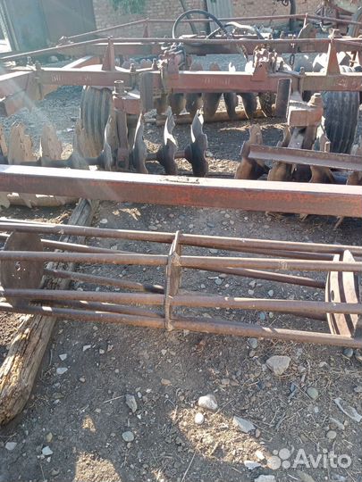 Плуг БелМашАгро ПН-8-35У, 1990