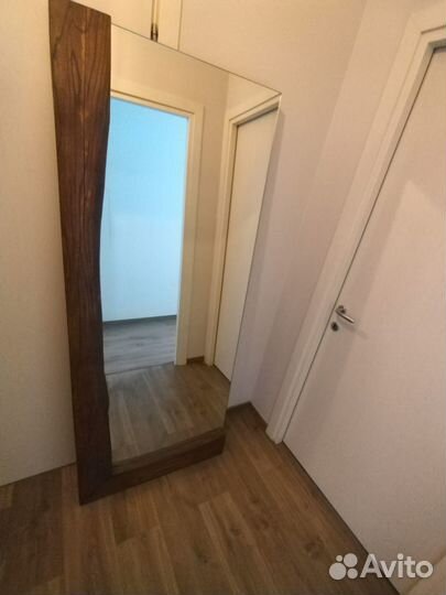 Винтажное напольное зеркало