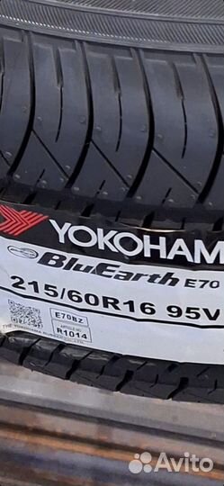 Yokohama BluEarth E70 215/60 R16 95V