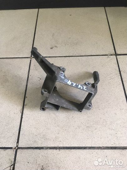 Кронштейн гур audi А6 С5