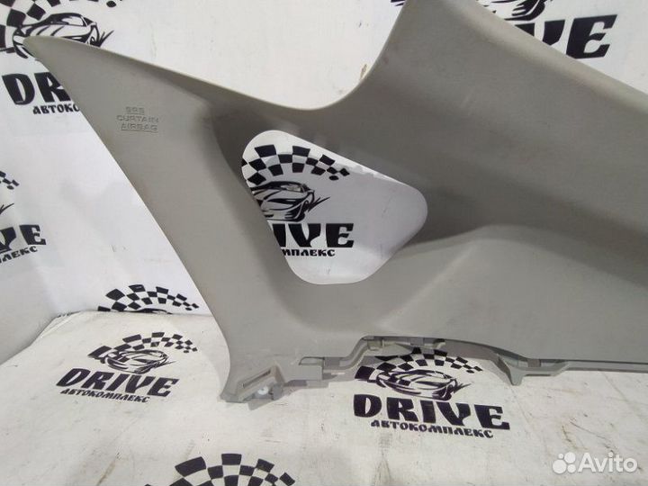 Пластик стойки правый Toyota Prius ZVW30 2ZR-FXE