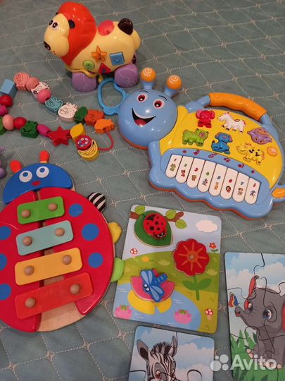 Игрушки и пазлы