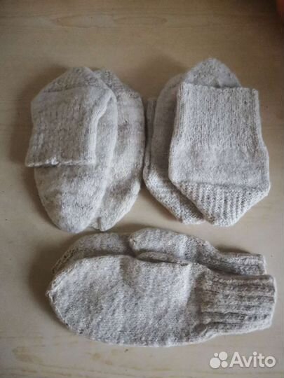 Носки и варежки шерстяные