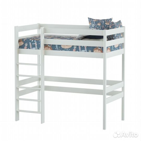 Кровать чердак из массива