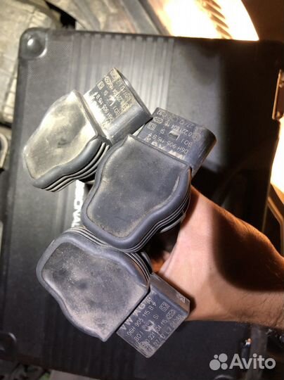 Катушка зажигания vag 06h905115b