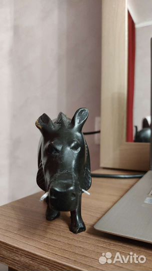 Фигурка кабан дерево