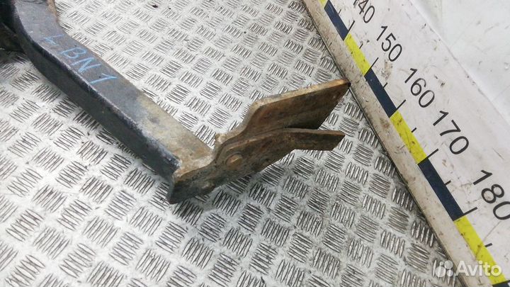 Фаркоп (прицепное устройство) на Киа Соренто 1