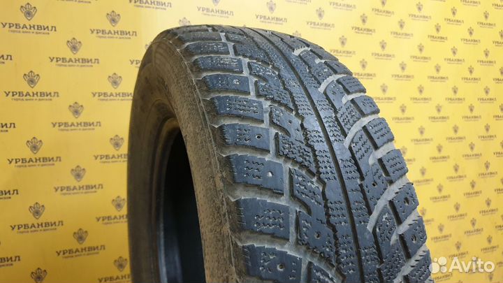 Kumho I'Zen RV Stud KC16 235/70 R16 106T