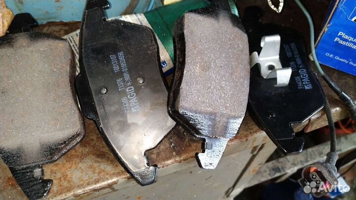 Тормозные колодки passat b6