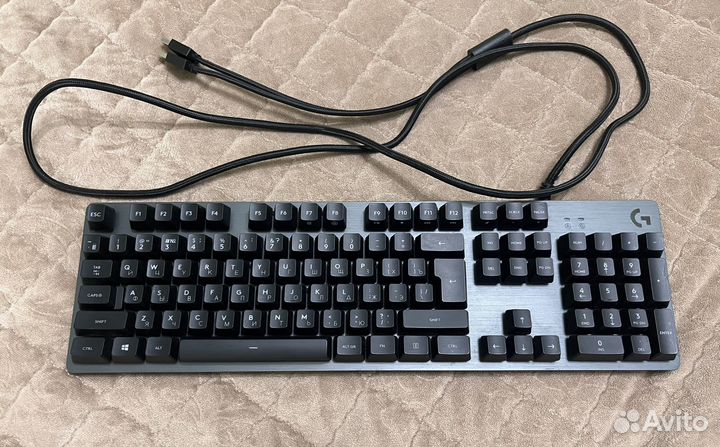 Игровая клавиатура logitech