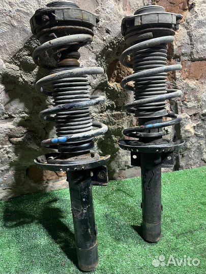 Стойки передние в сборе Skoda Fabia 1999-2007