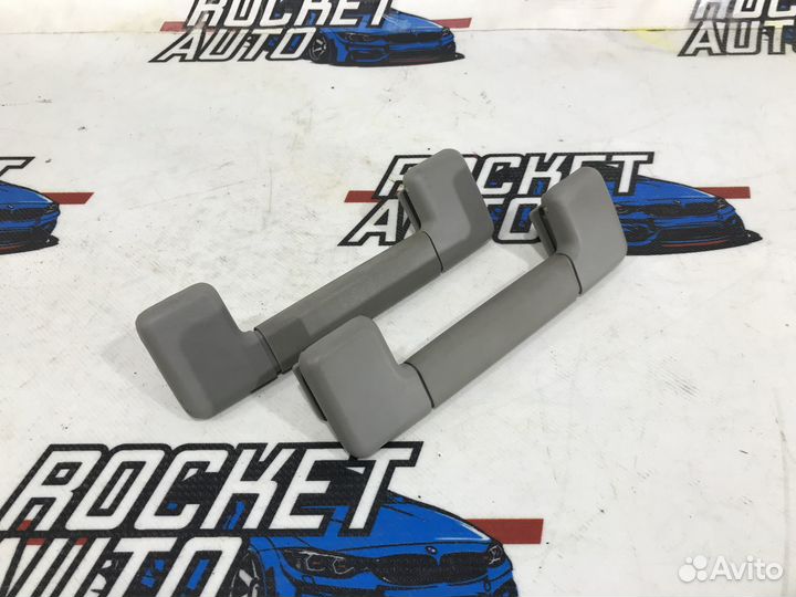 Ручка потолочная передняя Cadillac STS