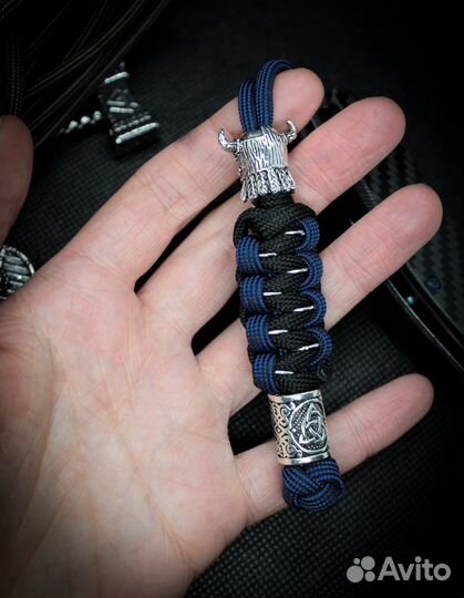 Темляк для ножа из паракорда 