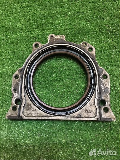 Крышка коленвала 1,6 AEE Шкода