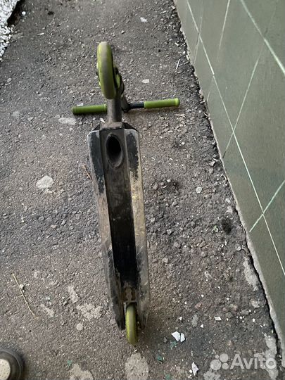 Трюковой самокат mgp