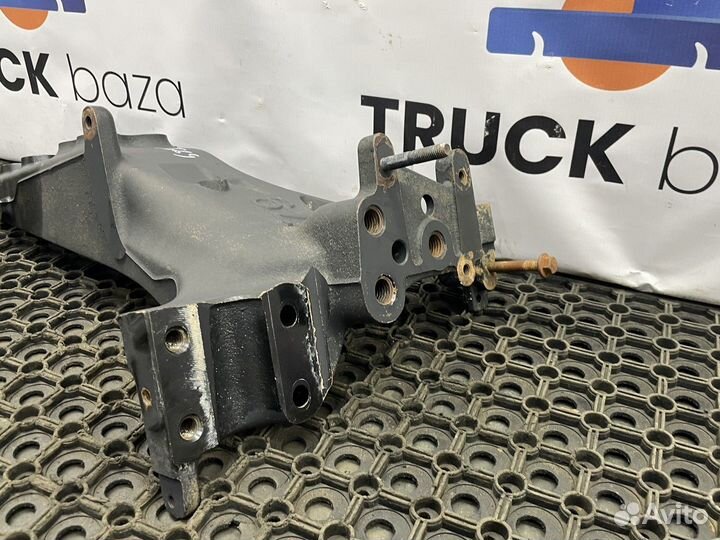2351679 Кронштейн рамы правый Scania 6-series