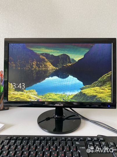 Монитор Asus