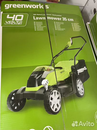 Газонокосилка аккумуляторная greenworks