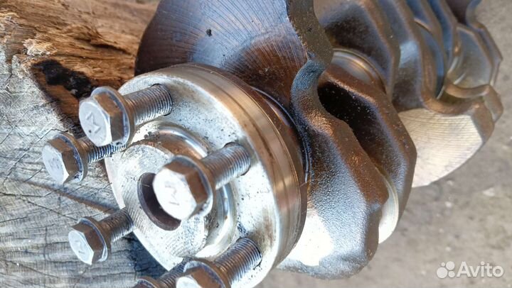 Болты маховика Nissan primera Almera ga16de