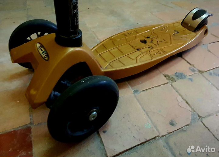 Самокат Maxi Micro